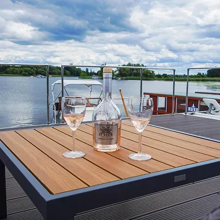 Cozy Ship In Havelsee Ot Kuetzkow With Kitchen Kutzkow